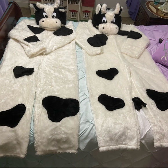 2 matching adult size Costumes one piece with separate cow heads. - Picture 1 of 10